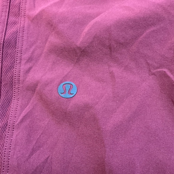 Men’s Lululemon T.H.E. Shorts Burgundy|  Athletic Training Shorts Small - Picture 7 of 7